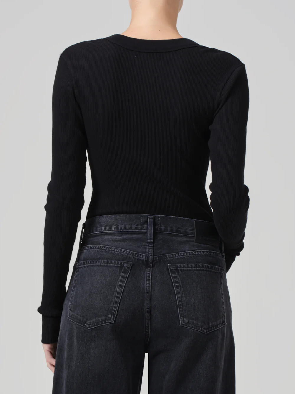 Varra Henley in Black