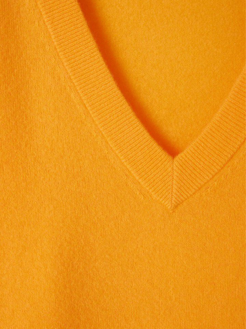 Raxow Pullover in Nectarine