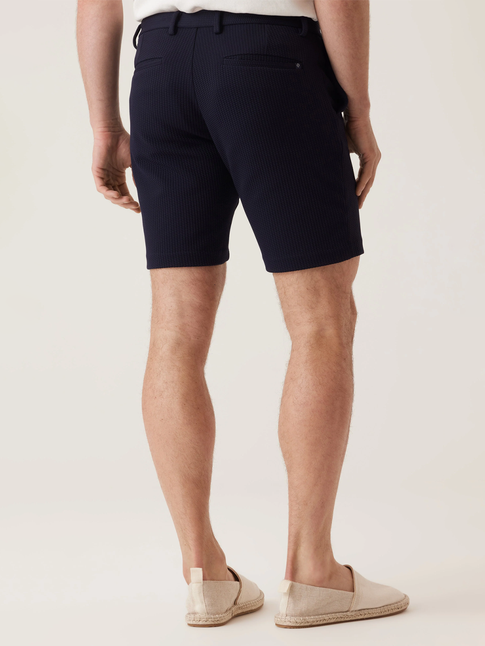 Oasis Bermuda In Hyperloop Honeycomb Black Navy