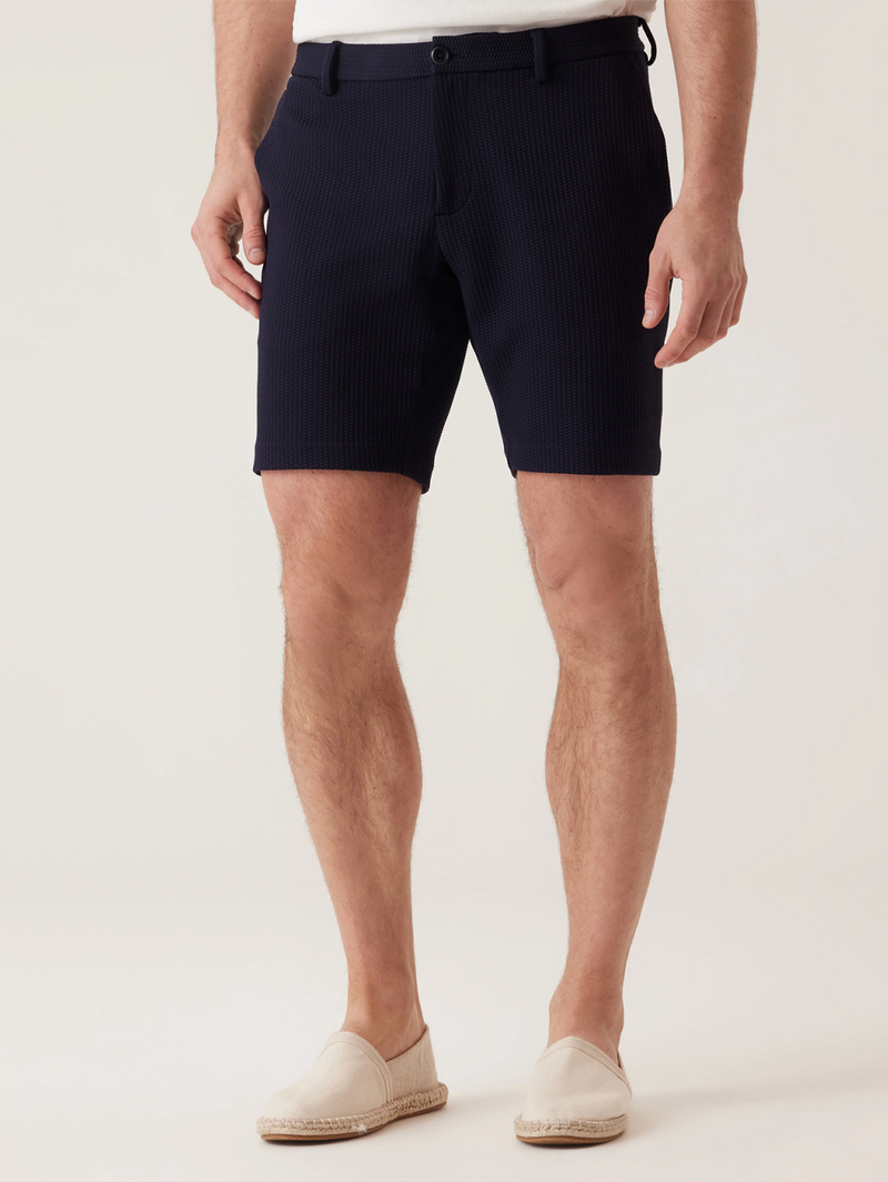 Oasis Bermuda In Hyperloop Honeycomb Black Navy