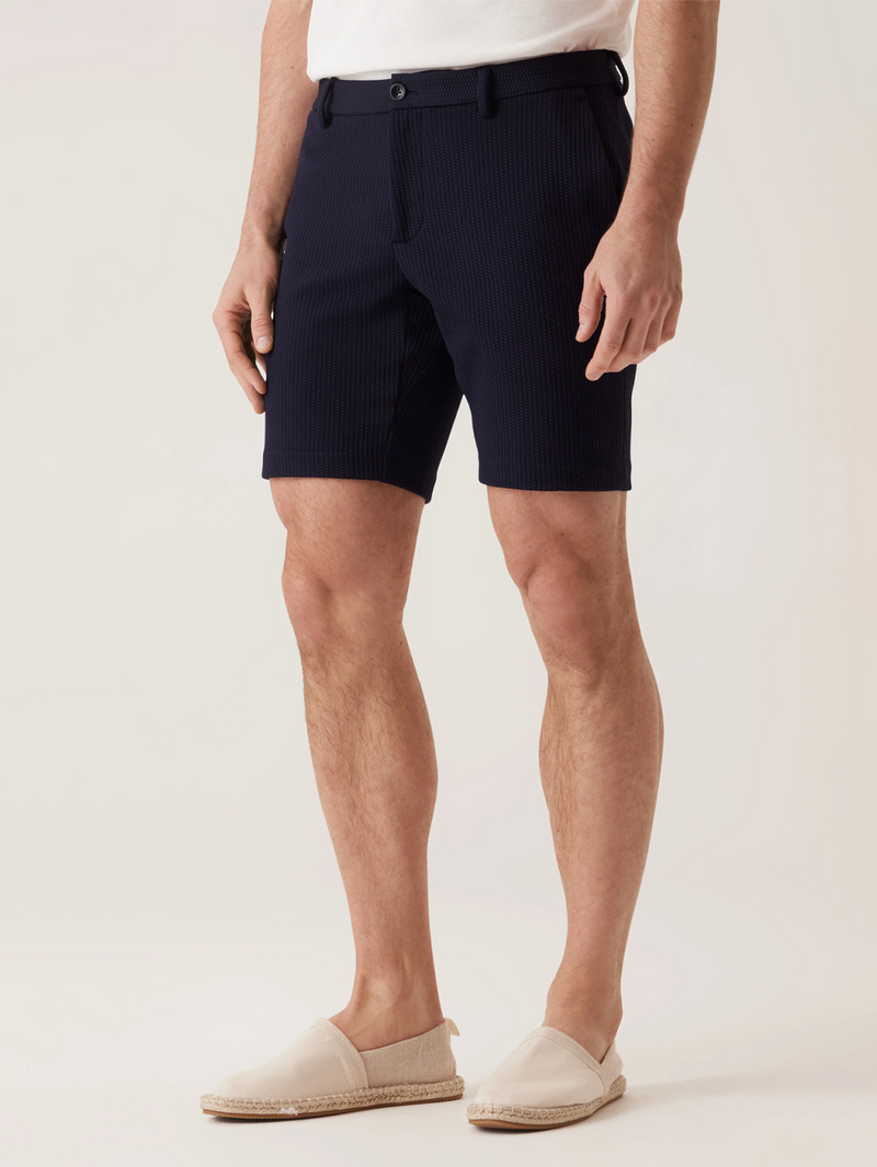 Oasis Bermuda In Hyperloop Honeycomb Black Navy