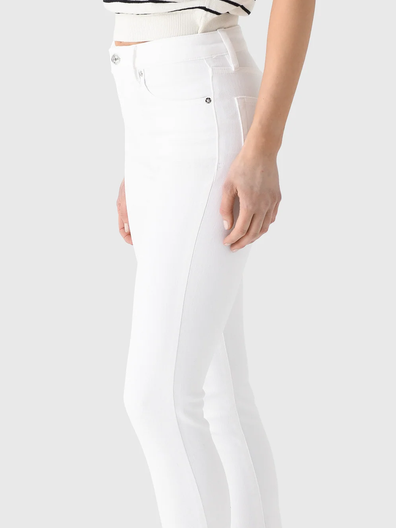 The Pencil Crop Jean in White