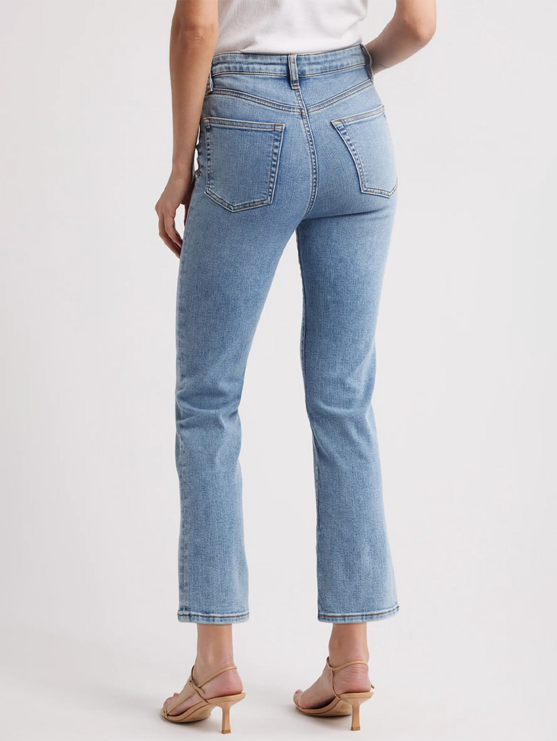 The Pencil Crop Jean in Lark