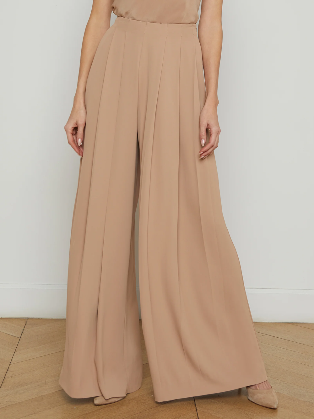 Nova Pleated Wide-Leg Pant