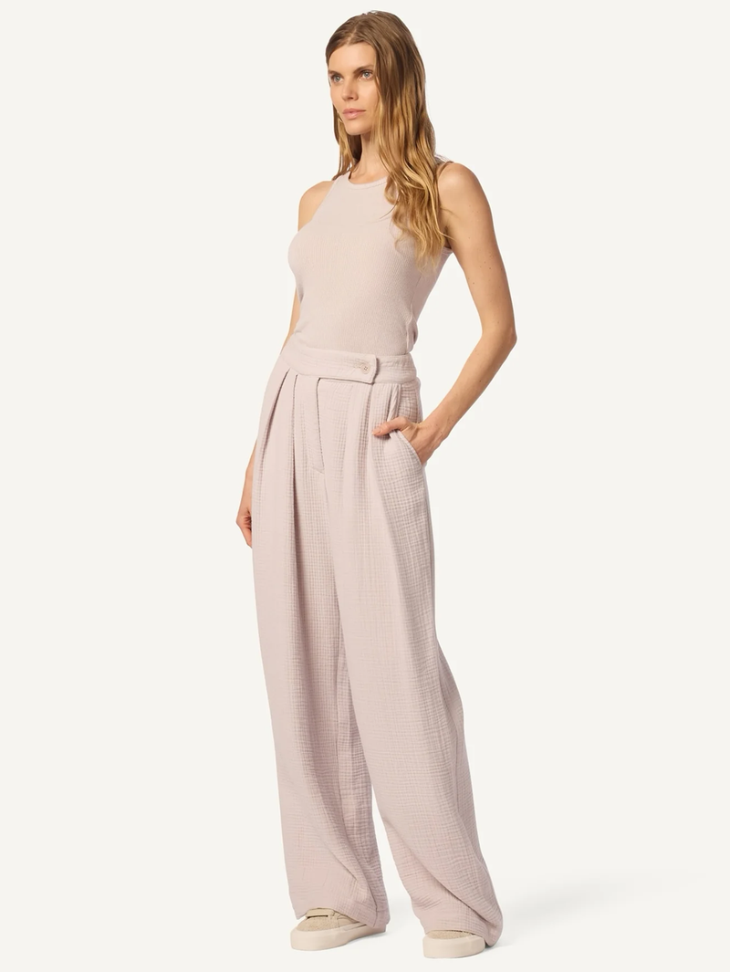 Ryan High Rise Pleated Pant in Himalaya