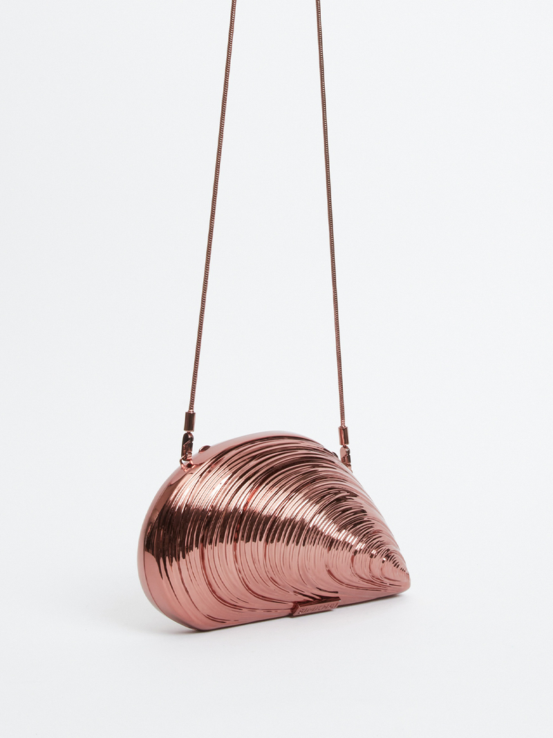 Bridget Metal Oyster Clutch in Dark Copper