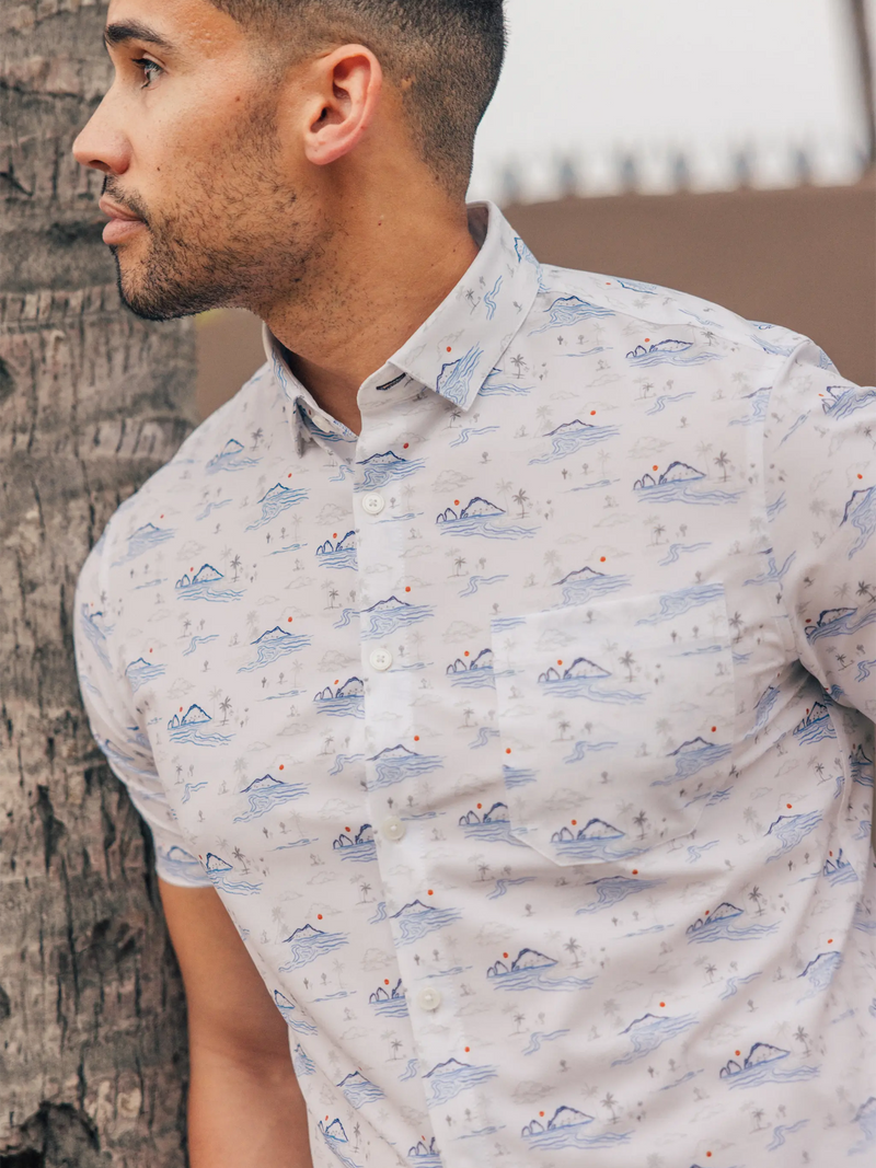 Leeward Short Sleeve Shirt in White Tidal Pool